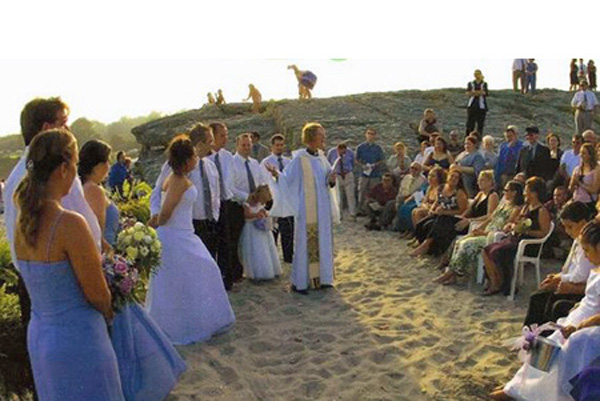 Rev. Cheryl Cavalconte at a wedding